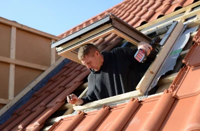 Pose de fenêtres de toit Velux à Gabriac